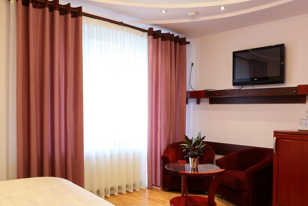 Hotel Bachus Chişinau Rum bild